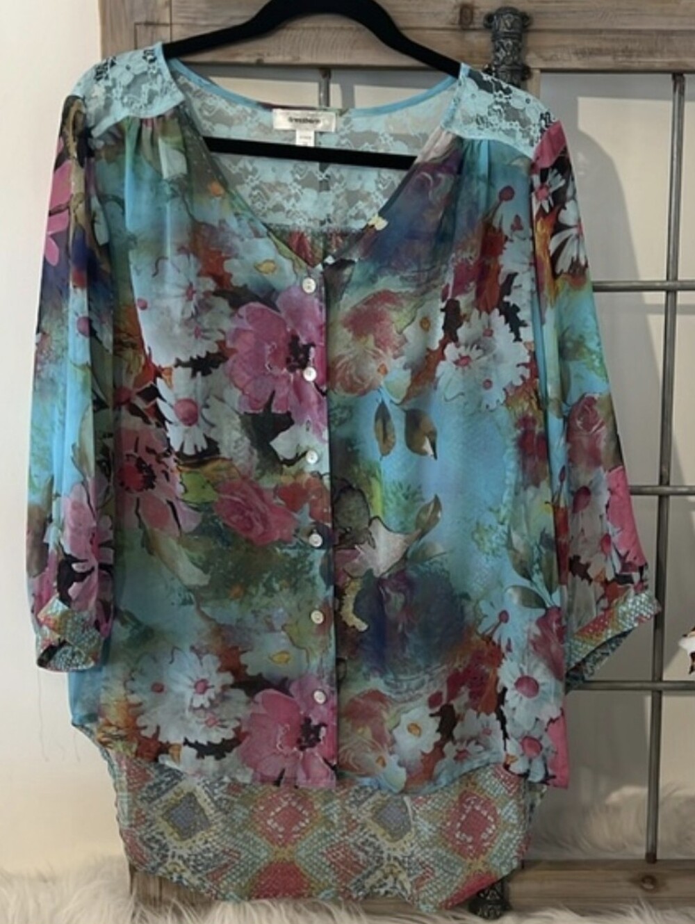 SALE!! Dress Barn Slightly Sheer Top